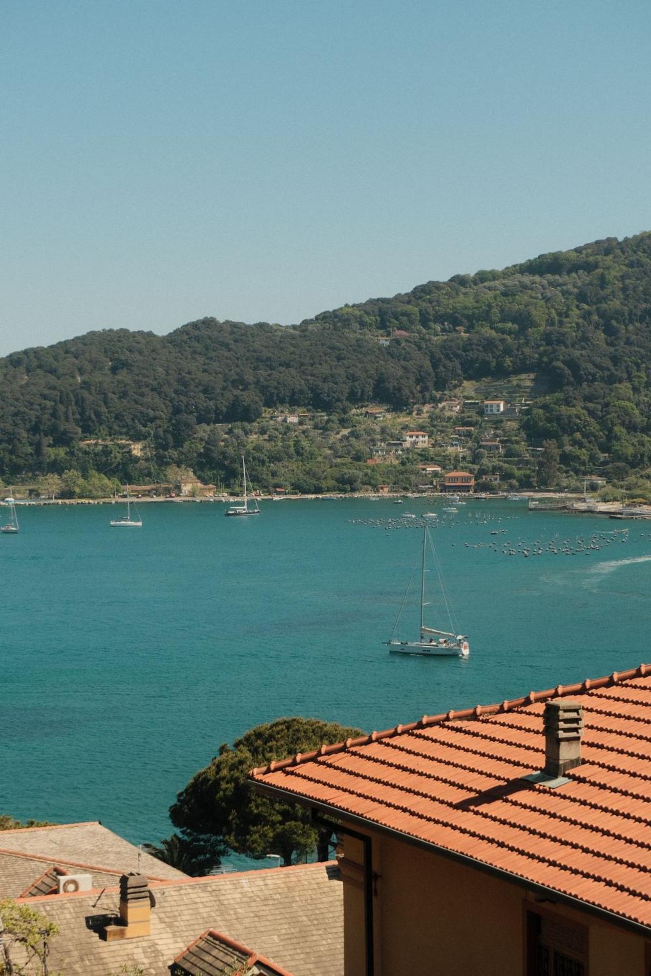 Casa Vacanze Ibiscus Porto Venere Exterior foto